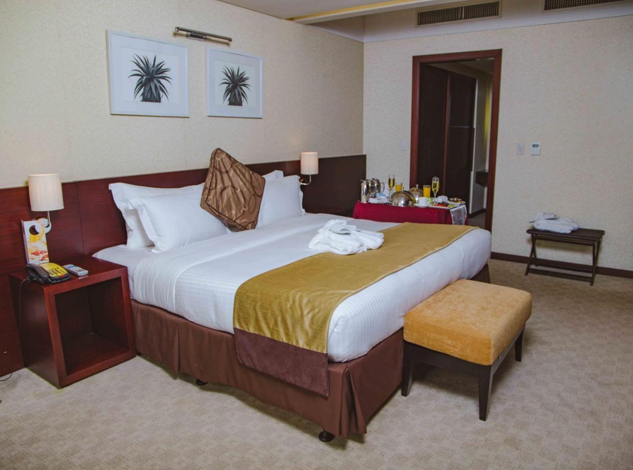 Hotel De Convencoes De Talatona Hcta Luanda Extérieur photo